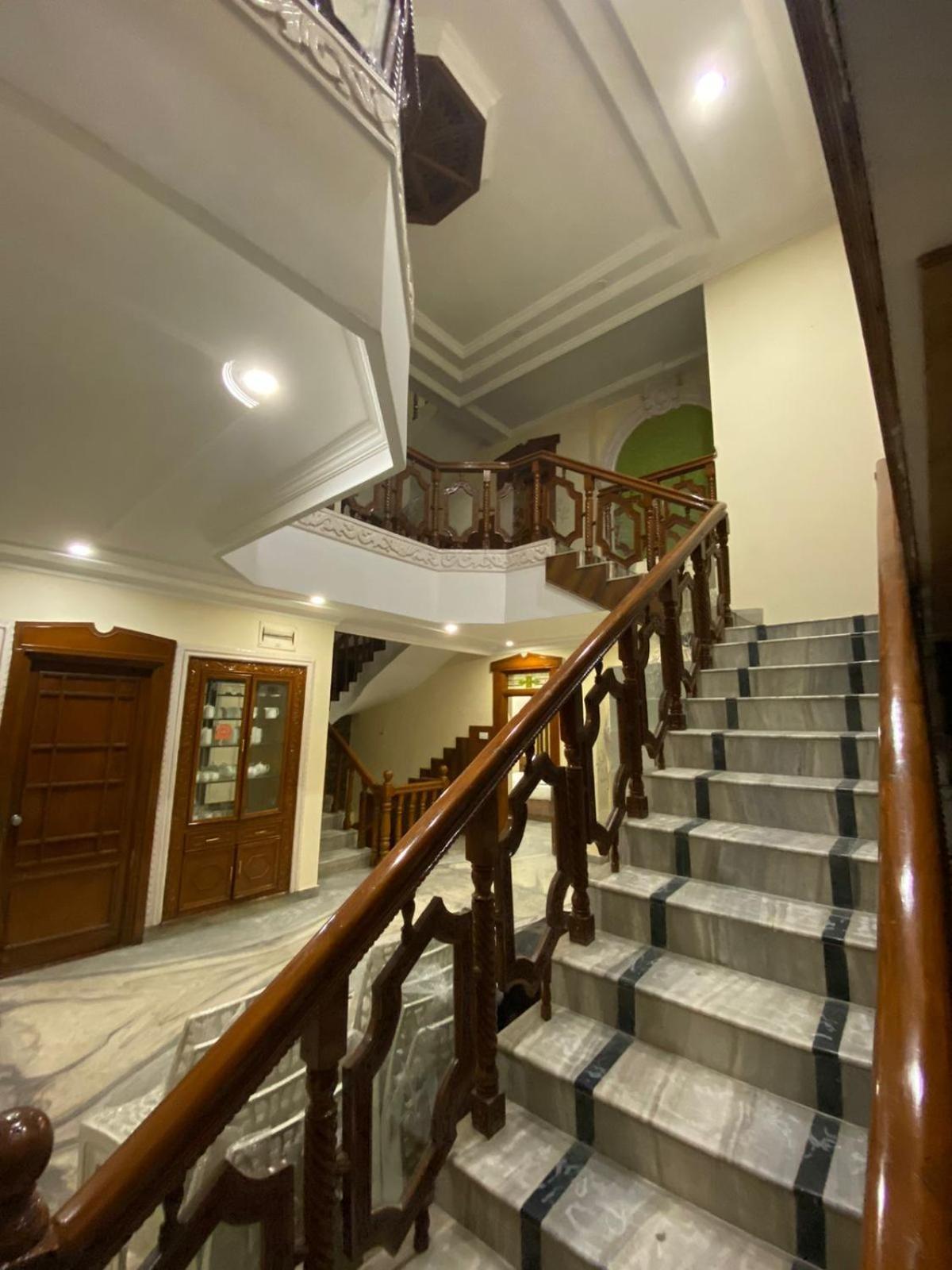 Hotel Kp Suites Metro Hyderabad Luaran gambar
