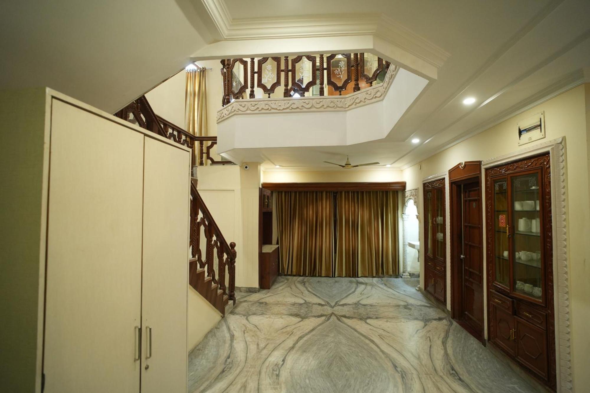 Hotel Kp Suites Metro Hyderabad Luaran gambar