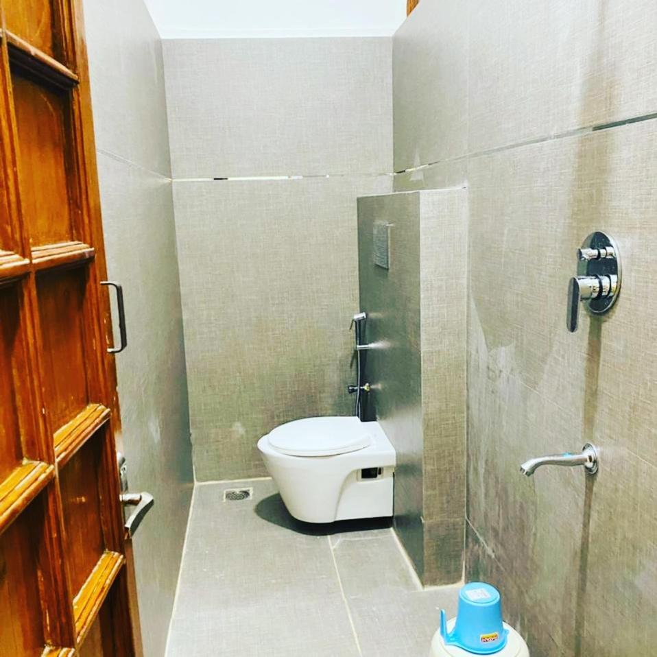 Hotel Kp Suites Metro Hyderabad Luaran gambar
